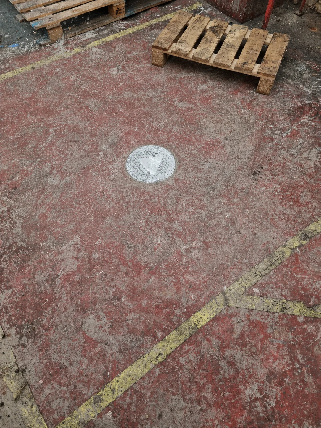 Flush round installation 1